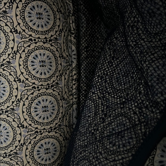 Vera Bradley Blue Quilted Grand Travel Bag - Picture 3 of 4